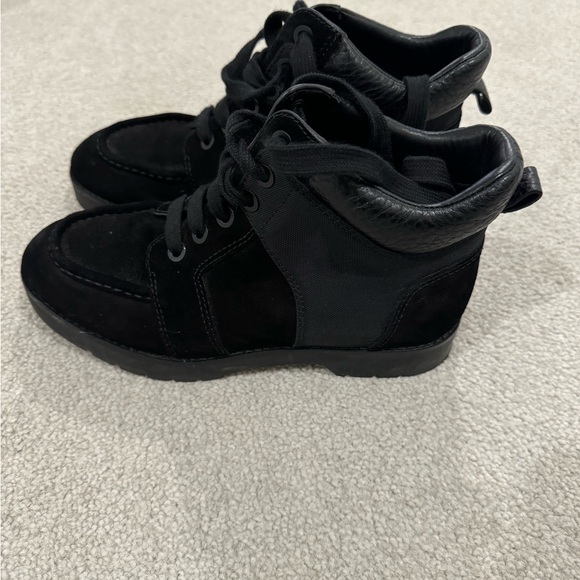 Alexander Wang black suede boots. - Picture 4 of 4